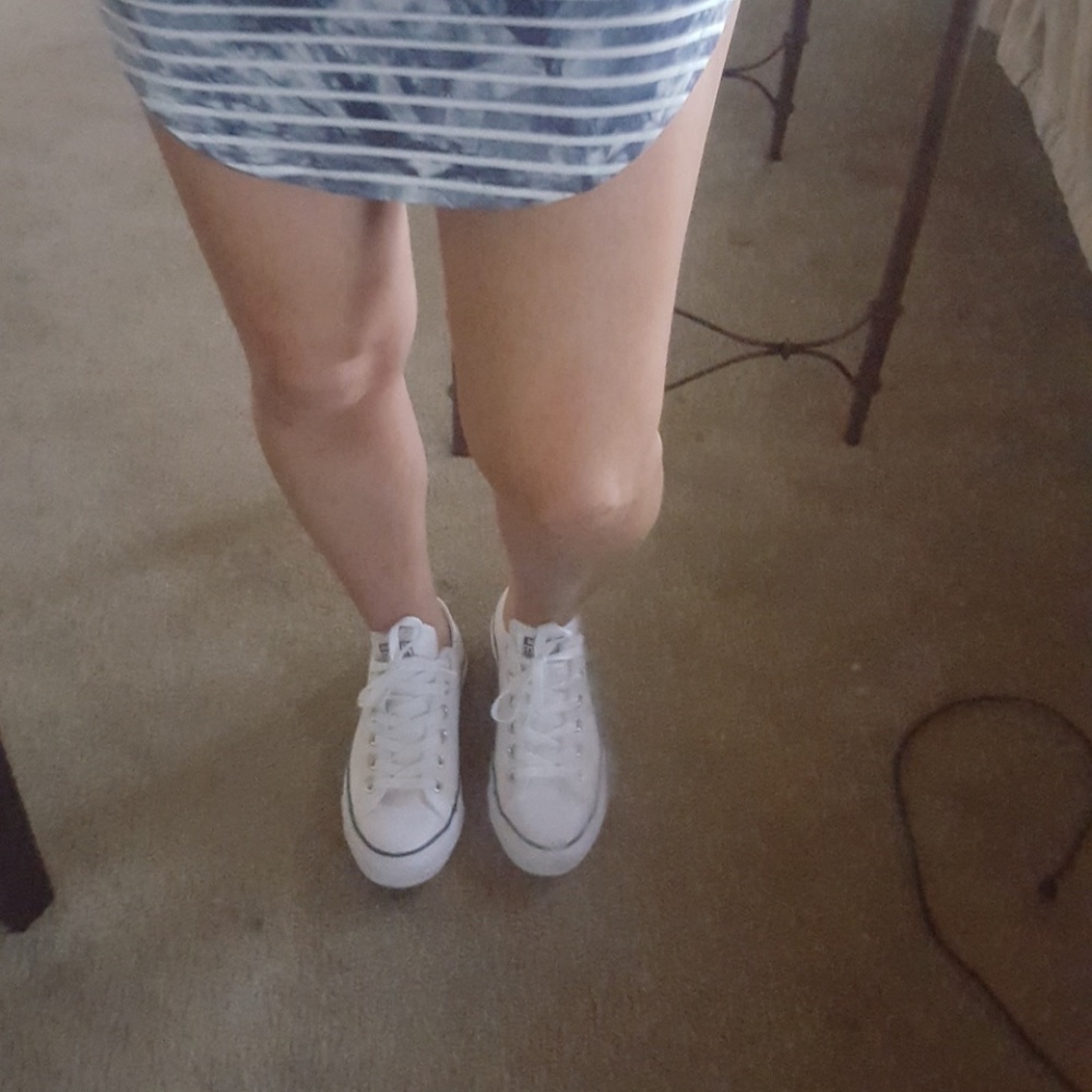 Ladies/Men's Sneakers - Picture 3 of 4